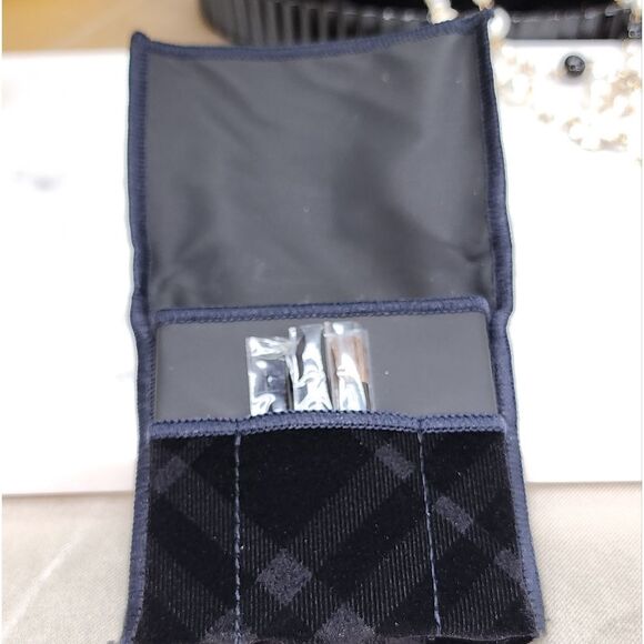 NIB BURBURRY 02 MOCHA 4 SHADE EYESHADOW PALETTE - Picture 10 of 13